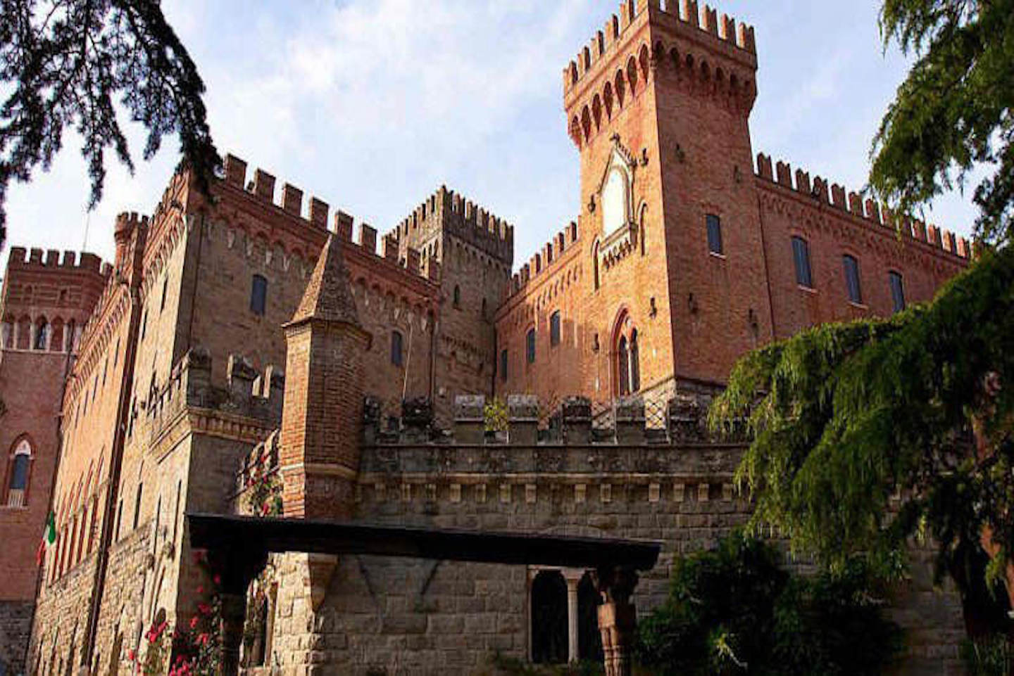 Castle of Valenzano Casentino